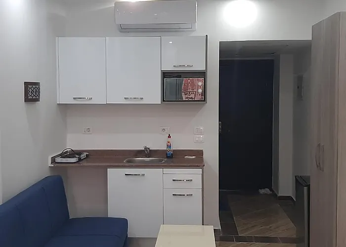 Üdülőközpont Cecilia Chalets- *
